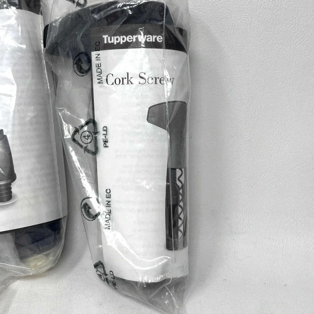 Tupperware Corkscrew and Wine Accessories Set Black White Handle NIP / Open